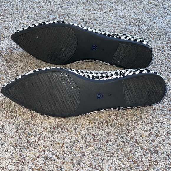 Rothy’s ‘Picnic’ point flats. Size 9. - Picture 5 of 5